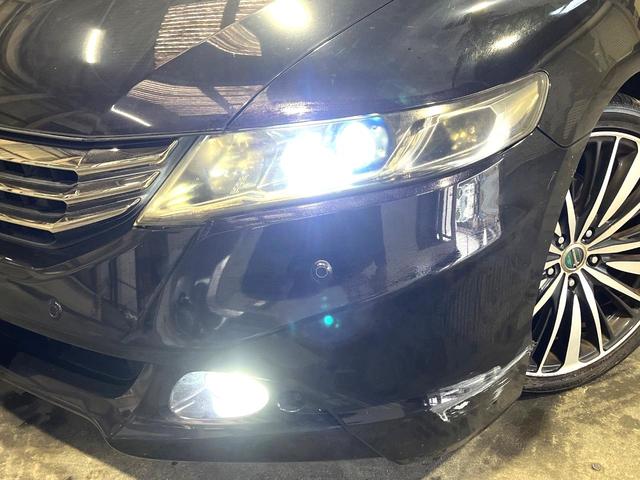 オデッセイ アブソルート　ＨＤＤナビ　バックカメラ　禁煙車　ハーフレザーシート　コーナーセンサー　スマートキー　ＥＴＣ　ＨＩＤヘッド　クルコン　１９インチアルミ　オートライト　オートエアコン　ＣＤ　ＤＶＤ再生　地デジ（14枚目）