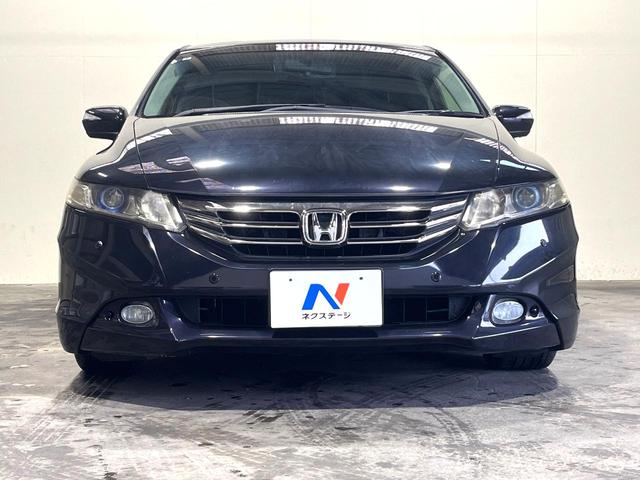オデッセイ アブソルート　ＨＤＤナビ　バックカメラ　禁煙車　ハーフレザーシート　コーナーセンサー　スマートキー　ＥＴＣ　ＨＩＤヘッド　クルコン　１９インチアルミ　オートライト　オートエアコン　ＣＤ　ＤＶＤ再生　地デジ（16枚目）
