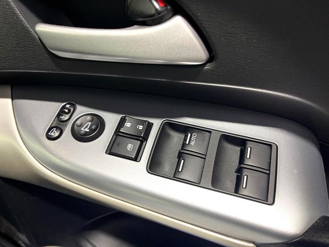 オデッセイ アブソルート　ＨＤＤナビ　バックカメラ　禁煙車　ハーフレザーシート　コーナーセンサー　スマートキー　ＥＴＣ　ＨＩＤヘッド　クルコン　１９インチアルミ　オートライト　オートエアコン　ＣＤ　ＤＶＤ再生　地デジ（30枚目）