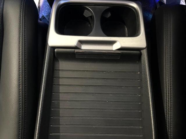 オデッセイ アブソルート　ＨＤＤナビ　バックカメラ　禁煙車　ハーフレザーシート　コーナーセンサー　スマートキー　ＥＴＣ　ＨＩＤヘッド　クルコン　１９インチアルミ　オートライト　オートエアコン　ＣＤ　ＤＶＤ再生　地デジ（42枚目）