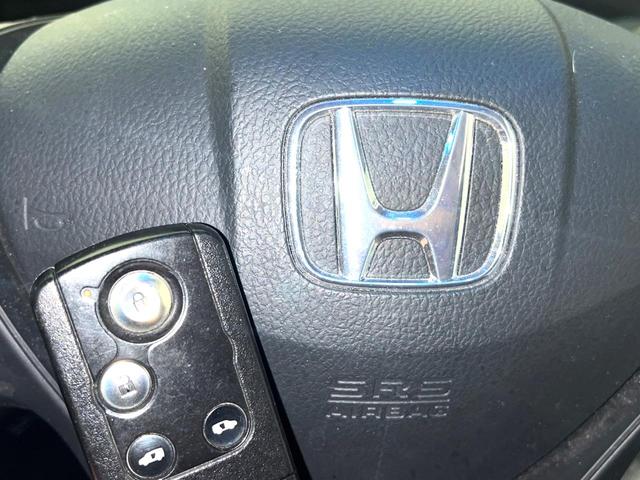 フリード Ｇ　ジャストセレクション　両側電動ドア　ＳＤナビ　衝突被害軽減システム　禁煙車　スマートキー　ＨＩＤヘッド　ＥＴＣ　クルコン　純正１５インチアルミ　オートライト　オートエアコン　Ｂｌｕｅｔｏｏｔｈ　ＣＤ　ＤＶＤ再生　フルセグ（8枚目）