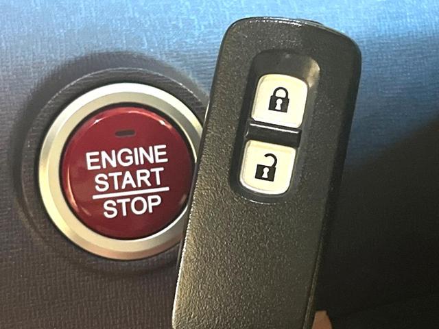 Ｎ－ＯＮＥ プレミアム　ＳＳパッケージ　純正ＳＤナビ　バックカメラ　衝突被害軽減システム　禁煙車　スマートキー　ＨＩＤヘッド　ＥＴＣ　純正１４インチアルミ　オートライト　オートエアコン　Ｂｌｕｅｔｏｏｔｈ　ＣＤ　ＤＶＤ再生　地デジ（6枚目）