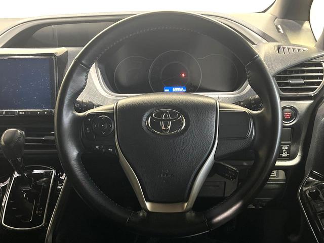 ヴォクシー ＺＳ　煌ＩＩ　両側電動ドア　後席モニター　バックカメラ　衝突被害軽減システム　禁煙車　ドラレコ　コーナーセンサー　ＬＥＤヘッド　ビルトインＥＴＣ　クルコン　純正１６インチアルミ　オートハイビーム　オートライト（14枚目）