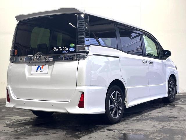 ヴォクシー ＺＳ　煌ＩＩ　両側電動ドア　後席モニター　バックカメラ　衝突被害軽減システム　禁煙車　ドラレコ　コーナーセンサー　ＬＥＤヘッド　ビルトインＥＴＣ　クルコン　純正１６インチアルミ　オートハイビーム　オートライト（21枚目）