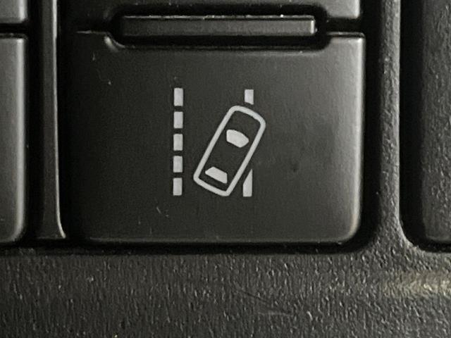 ヴォクシー ＺＳ　煌ＩＩ　両側電動ドア　後席モニター　バックカメラ　衝突被害軽減システム　禁煙車　ドラレコ　コーナーセンサー　ＬＥＤヘッド　ビルトインＥＴＣ　クルコン　純正１６インチアルミ　オートハイビーム　オートライト（29枚目）