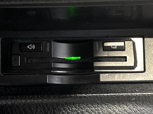 ヴォクシー ＺＳ　煌ＩＩ　両側電動ドア　後席モニター　バックカメラ　衝突被害軽減システム　禁煙車　ドラレコ　コーナーセンサー　ＬＥＤヘッド　ビルトインＥＴＣ　クルコン　純正１６インチアルミ　オートハイビーム　オートライト（37枚目）