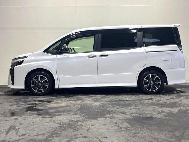 ヴォクシー ＺＳ　煌ＩＩ　両側電動ドア　後席モニター　バックカメラ　衝突被害軽減システム　禁煙車　ドラレコ　コーナーセンサー　ＬＥＤヘッド　ビルトインＥＴＣ　クルコン　純正１６インチアルミ　オートハイビーム　オートライト（47枚目）