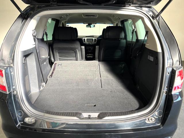 ＭＰＶ ２３Ｓ　両側電動ドア　バックカメラ　禁煙車　スマートキー　ＨＩＤヘッド　ＥＴＣ　純正１７インチアルミ　オートライト　オートエアコン　Ｂｌｕｅｔｏｏｔｈ　ＣＤ　ＤＶＤ再生　フルセグ（12枚目）