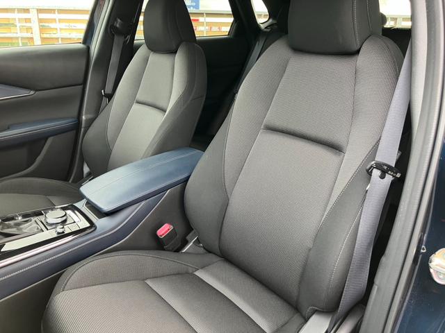 ＣＸ－３０ ２０Ｓ　純正ナビ　地デジ　バックカメラ　レーダークルーズコントロール　クリアランスソナー　純正１８インチＡＷ　スマートキー　プッシュスタート　ＥＴＣ（11枚目）