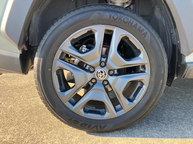 RAV4 アドベンチャー 純正ディスプレイオーディオナビ地デジバックカメラパノラミックビューMハーフレザーシートシートACPシートトヨタセーフティセンスACCステアリングヒーターLEDライトDACスマートキーPスタートBSM(24枚目)