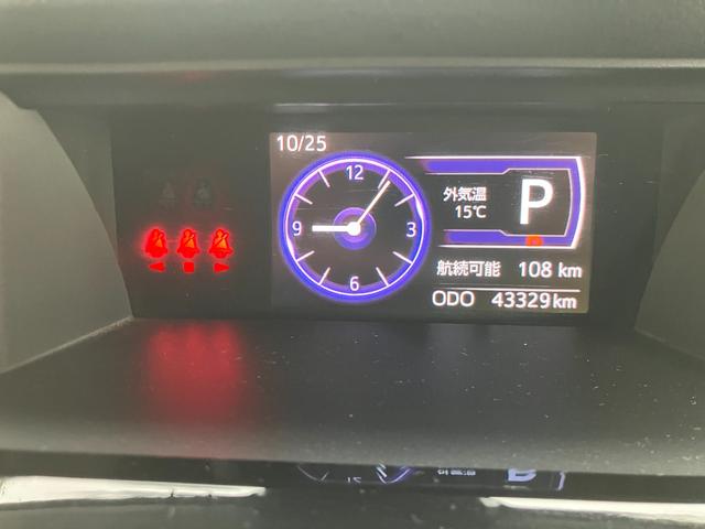 タンク カスタムG ワンオーナースマートキー純正ナビ地デジTVバックカメラ両側パワースライドドアユーザー買取車(12枚目)