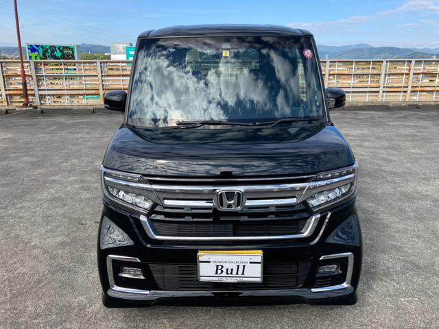 N-BOXカスタム Lターボ 純正ナビ 地デジ バックカメラ 両側パワスラ パドルシフト レーダークルーズコントロール 黒ハーフレザーシート シートヒーター Pセンサー ホンダセンシング 純正15アルミ スマートキー Pスタート(3枚目)