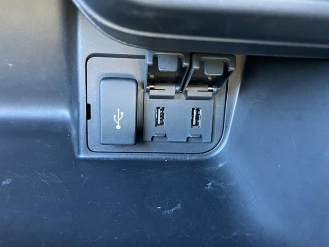 N-BOXカスタム Lターボ 純正ナビ 地デジ バックカメラ 両側パワスラ パドルシフト レーダークルーズコントロール 黒ハーフレザーシート シートヒーター Pセンサー ホンダセンシング 純正15アルミ スマートキー Pスタート(21枚目)