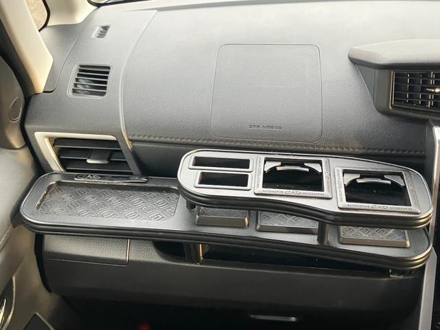 ルーミー カスタムＧ－Ｔ　純正９インチナビ　地デジ　アラウンドビューモニター　両側パワースライドドア　パーキングセンサー　アイドリングストップ　レーダークルーズコントロール　社外１７インチＡＷ　ＲＯＷＥＮフルエアロ　マフラー（17枚目）