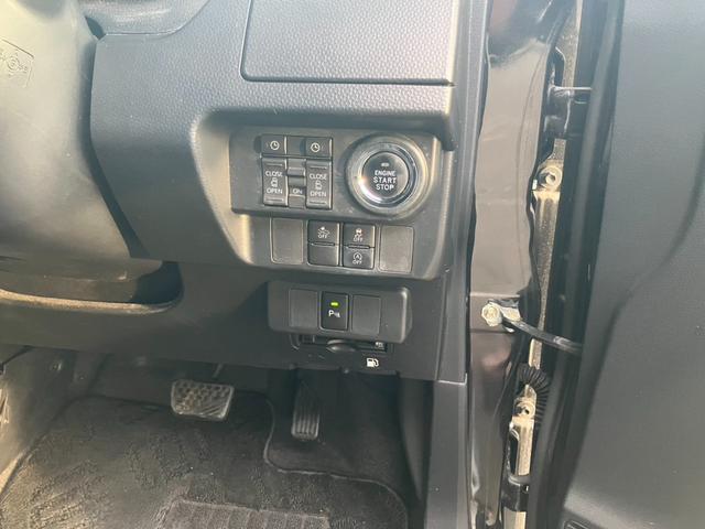 ルーミー カスタムＧ－Ｔ　純正９インチナビ　地デジ　アラウンドビューモニター　両側パワースライドドア　パーキングセンサー　アイドリングストップ　レーダークルーズコントロール　社外１７インチＡＷ　ＲＯＷＥＮフルエアロ　マフラー（18枚目）