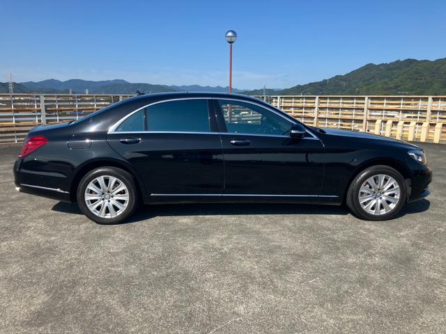 Sクラス S550ロング 純正ナビ 地デジ バックカメラ パノラミックサンルーフ 黒革メモリー付きパワーシート シートAC パーキングセンサー パーキングアシスト レーンアシスト クルコン パドルシフト 純正18インチAW(5枚目)