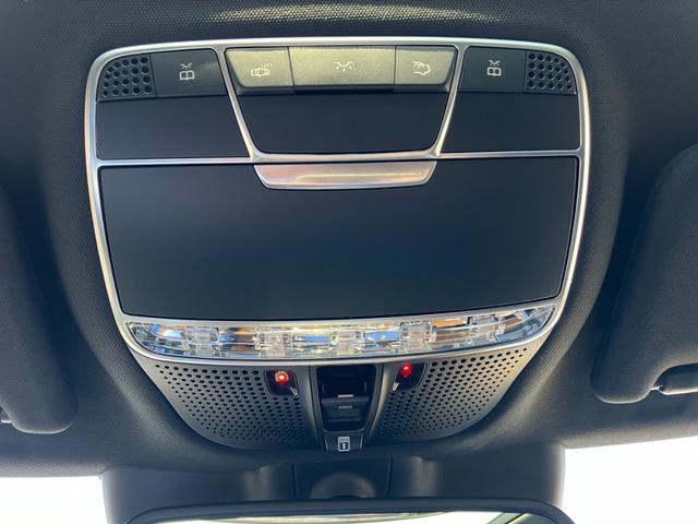 Sクラス S550ロング 純正ナビ 地デジ バックカメラ パノラミックサンルーフ 黒革メモリー付きパワーシート シートAC パーキングセンサー パーキングアシスト レーンアシスト クルコン パドルシフト 純正18インチAW(22枚目)