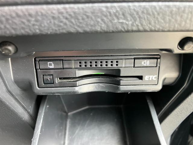 ヴェルファイア 2.4Z アルパインナビ 地デジ バックカメラ フリップダウンモニター 両側パワースライドドア パーキングセンサー 社外19インチAW スマートキー プッシュスタート ETC(21枚目)