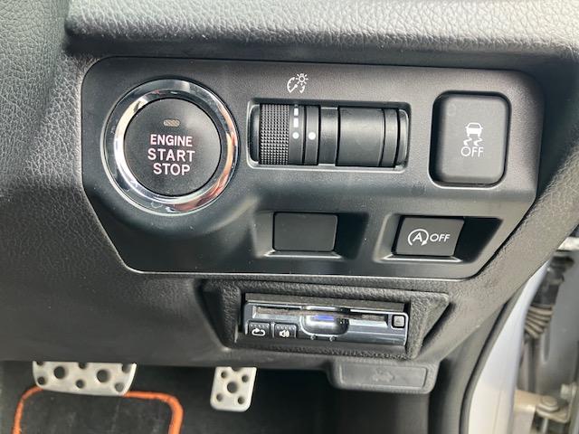 XV 2.0i-L アイサイト 社外ナビ地デジBカメラスマートキーPスタートHIDヘッドライトETCパドルシフトクルーズコントロールアイドリングストップアイサイトパワーシート(19枚目)