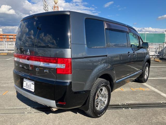 デリカＤ：５ Ｄ　パワーパッケージ　社外ナビ地デジバックカメラ後席フリップダウンモニタースマーｔロキーパドルシフトクルーズコントロール両側パワースライドドア社外ＡＷＥＴＣ（7枚目）