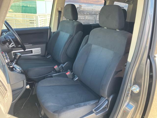 デリカＤ：５ Ｄ　パワーパッケージ　社外ナビ地デジバックカメラ後席フリップダウンモニタースマーｔロキーパドルシフトクルーズコントロール両側パワースライドドア社外ＡＷＥＴＣ（12枚目）