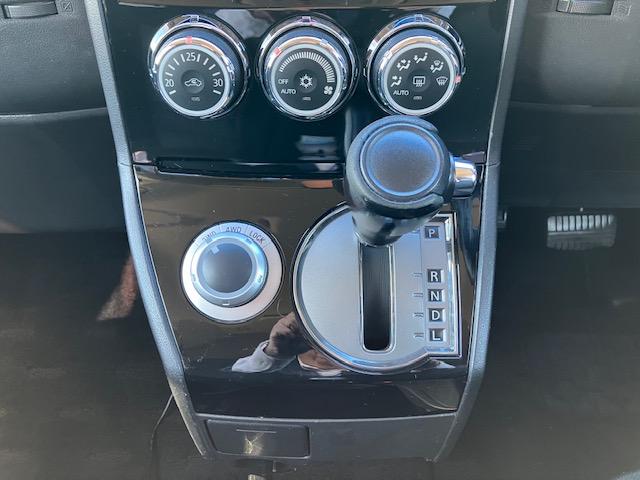 デリカＤ：５ Ｄ　パワーパッケージ　社外ナビ地デジバックカメラ後席フリップダウンモニタースマーｔロキーパドルシフトクルーズコントロール両側パワースライドドア社外ＡＷＥＴＣ（17枚目）