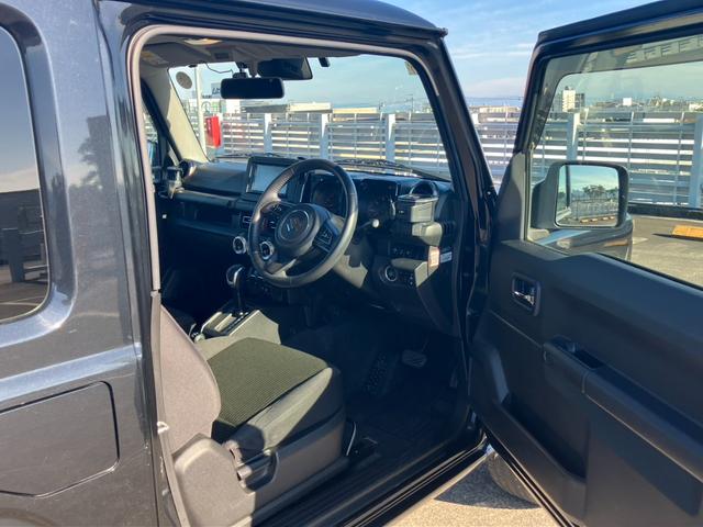 ジムニー ＸＣ　スマートキーＰスタートＥＴＣ社外ナビ地デジＢカメラデュアルセンサーブレーキサポート誤発進抑制機能クルーズコントロール標識認識機能ヒルディセントコントロールＬＥＤヘッドランプフロントフォグ（9枚目）