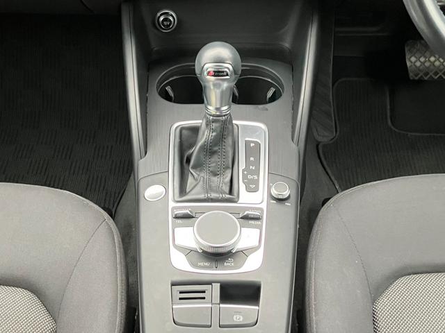 Ａ３セダン １．４ＴＦＳＩ　純正ナビ地デジバックカメラクルーズコントロールアイドリングストップＰセンサースマートキープッシュスタートＥＴＣ（16枚目）