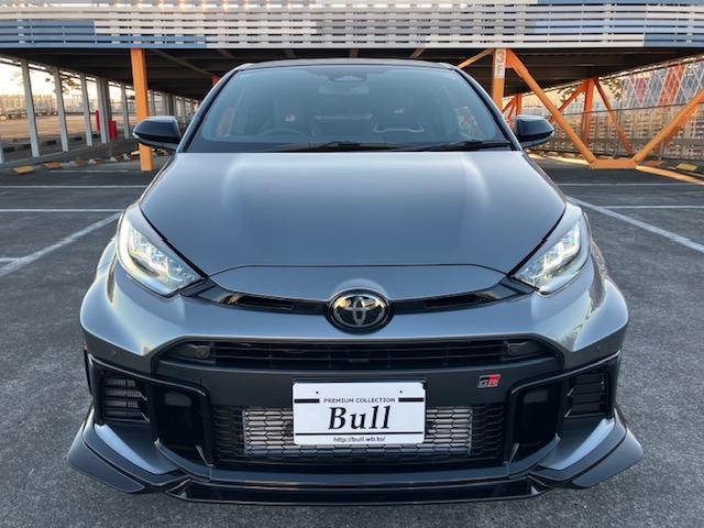 ＧＲヤリス ＲＺ　ハイパフォーマンス　純正ナビ地デジバックカメラＪＢＬサウンドスマートキープッシュスタートＧＲハーフレザーシートＨステアリングＨトヨタセーフティセンスＡＣＣＬＥＤヘッドライトＥＴＣＧＲエアロ（3枚目）