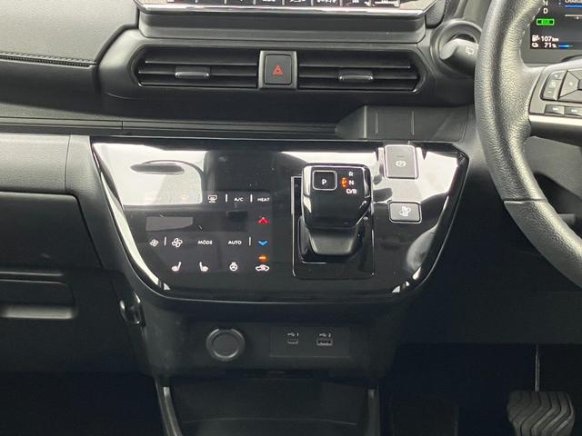 ｅＫクロス ＥＶ Ｐ　純正ＤＡナビ地デジバックカメラブレーキサポートレーンキープアシストシートヒーターステアリングヒーターＰセンサースマートキープッシュスタートＥＴＣ（16枚目）