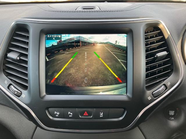 ジープ・チェロキー ナイトイーグル 純正ナビ地デジBカメラスマートキープッシュスタート黒革シートシートHブレーキアシストレーンアシストAストップBSMルーフレールLEDヘッドライトETCドライブレコーダー(21枚目)