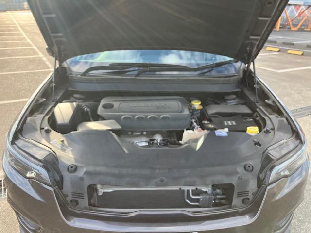 ジープ・チェロキー ナイトイーグル 純正ナビ地デジBカメラスマートキープッシュスタート黒革シートシートHブレーキアシストレーンアシストAストップBSMルーフレールLEDヘッドライトETCドライブレコーダー(22枚目)