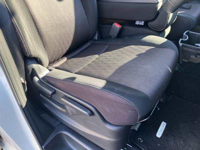 セレナ ハイウェイスター スマートキーパノラミックビューモニター両側パワースライドドアプロパイロットデジタルインナーミラー(22枚目)