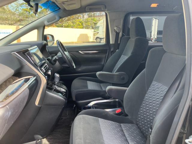 ヴェルファイア ２．５Ｚ　Ａエディション　アルパインナビ　地デジ　バックカメラ　アルパイン後席モニター　両側パワースライドドア　パーキングセンサー　クルーズコントロール　アイドリングストップ　純正１８インチＡＷ（11枚目）