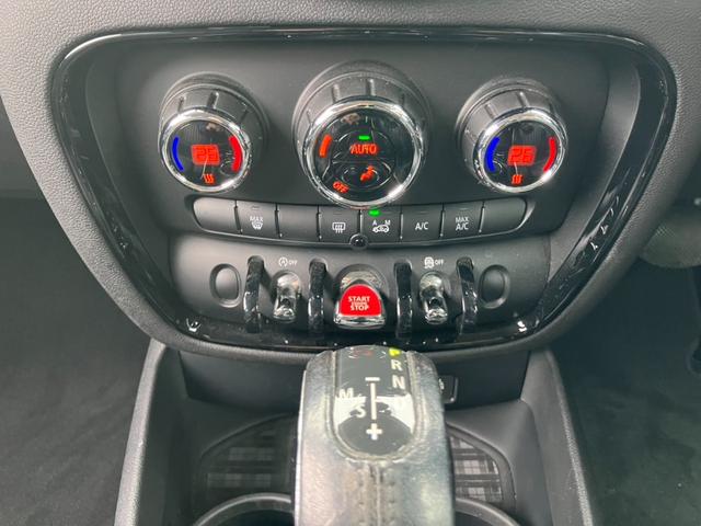 ＭＩＮＩ クーパーＳＤ　クラブマン　純正ナビバックカメラスマートキープッシュスタートインテリジェントセーフティＥＴＣドラレコＬＥＤヘッドライトクルーズコントロール革調シートカバー（18枚目）