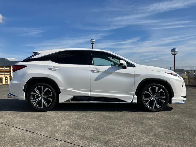 ＲＸ ＲＸ２００ｔ　バージョンＬ　純正ナビ地デジＢカメラ（３６０°）モデリスタエアロ黒革シートパワーシートレクサスセーフティシステムレーダークルーズコントロールシートエアコンステアリングヒーター３眼ヘッドライトＥＴＣ２．０（5枚目）