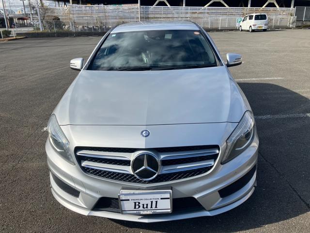 Ａクラス Ａ１８０　スポーツ　純正ナビ　地デジ　バックカメラ　クロハーフレザー　パーキングセンサー　アイドリングストップ　パドルシフト　純正１８インチＡＷ（2枚目）