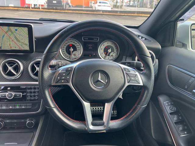 Ａクラス Ａ１８０　スポーツ　純正ナビ　地デジ　バックカメラ　クロハーフレザー　パーキングセンサー　アイドリングストップ　パドルシフト　純正１８インチＡＷ（14枚目）