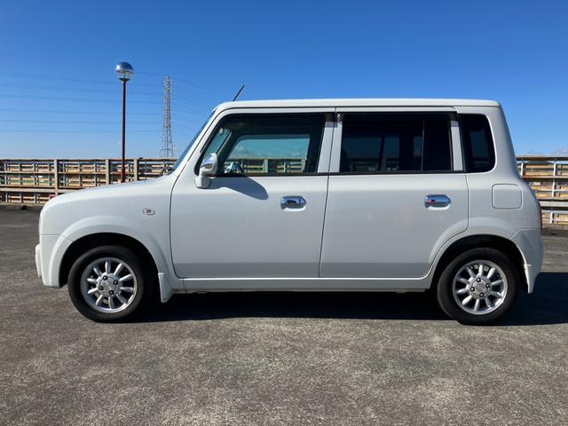 アルトラパン モード　オーディオ　純正１２インチＡＷ　キーレス（4枚目）