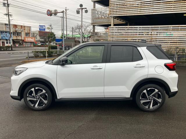 ライズ Ｚ　ディスプレイオーディオ　地デジ　アラウンドビューモニター　シートヒーター　トヨタセーフティセンス　レーダークルーズコントロール　パーキングセンサー　ＢＳＭ　アイドリングストップ　純正１７インチＡＷ（4枚目）