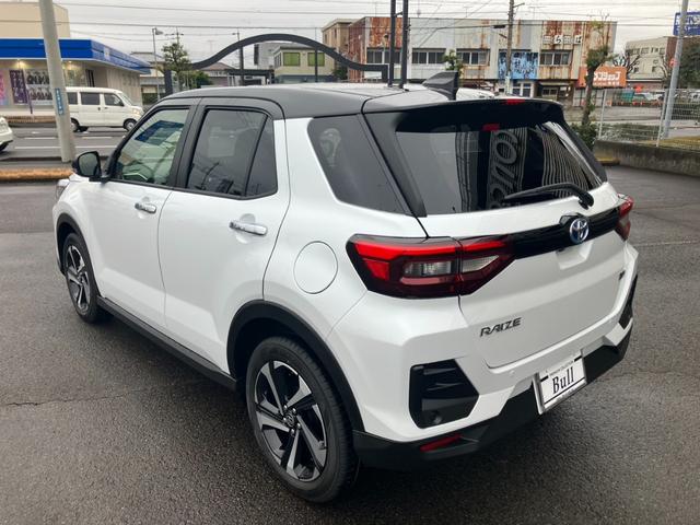 ライズ Ｚ　ディスプレイオーディオ　地デジ　アラウンドビューモニター　シートヒーター　トヨタセーフティセンス　レーダークルーズコントロール　パーキングセンサー　ＢＳＭ　アイドリングストップ　純正１７インチＡＷ（8枚目）