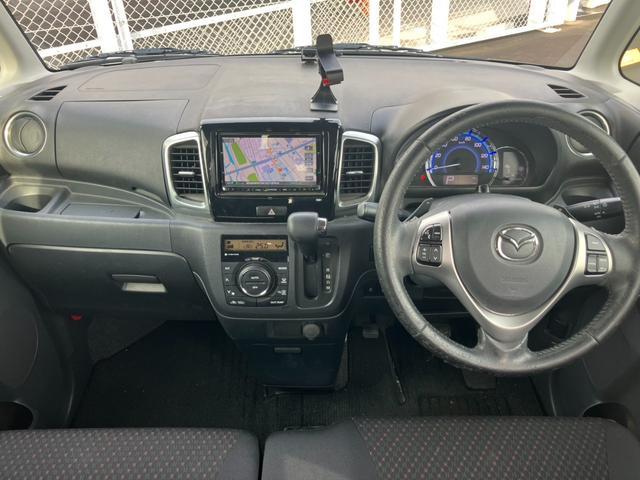 ���Ђł̓i�r�E�I�[�f�B�I�A���~�E�G�A�����̃J�X�^�}�C�Y���X�^�b�t������܂��̂ŁA�����k�E���v�]�Ȃǌ�����܂�����X�^�b�t�܂ł��C�y�ɂ��₢���킹�������B