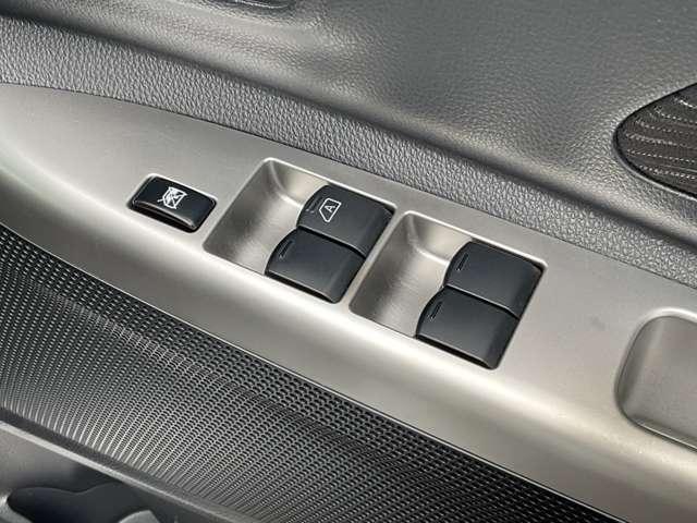 デイズルークス 660 ハイウェイスターX Gパッケージ ETC装備 衝突軽減ブレーキ ナビTV アラウンドモニター 1オーナー アイストップ フルオートエアコン Sキー 点検記録簿 サイドエアバック ワンセグ Wエアバック ABS キーレス メモリナビ(5枚目)