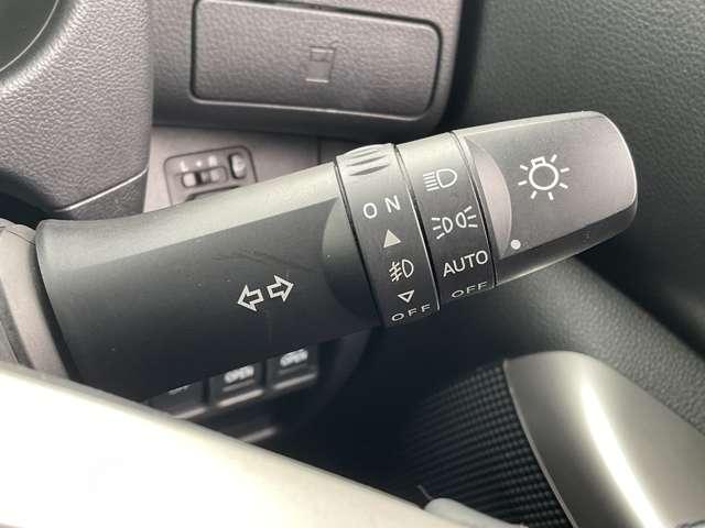 デイズルークス 660 ハイウェイスターX Gパッケージ ETC装備 衝突軽減ブレーキ ナビTV アラウンドモニター 1オーナー アイストップ フルオートエアコン Sキー 点検記録簿 サイドエアバック ワンセグ Wエアバック ABS キーレス メモリナビ(10枚目)