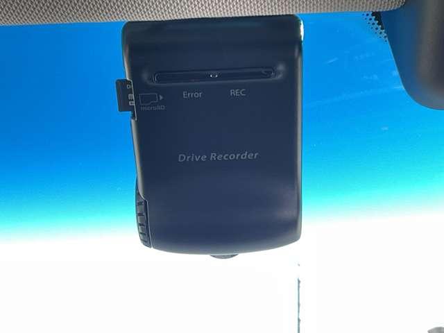 フーガ 2.5 250GT Aパッケージ Bカメラ クルーズコントロール LEDヘッドライト ETC オートエアコン 運転席エアバッグ パワーステアリング ABS ナビTV カーテンエアバック ドラレコ 助手席エアバッグ パワーウィンドウ(9枚目)