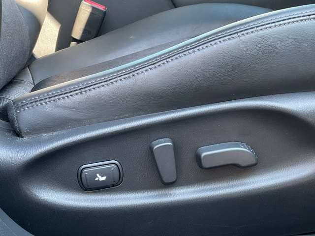 フーガ 2.5 250GT Aパッケージ Bカメラ クルーズコントロール LEDヘッドライト ETC オートエアコン 運転席エアバッグ パワーステアリング ABS ナビTV カーテンエアバック ドラレコ 助手席エアバッグ パワーウィンドウ(17枚目)