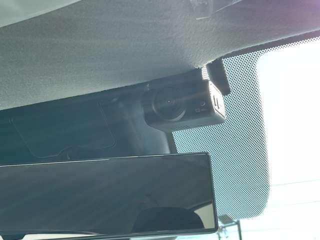 ノート 1.2 X ドラレコ・ETC・アラウンドビューモニター 衝突被害軽減ブレ-キ 全方位カメラ ETC付 禁煙車 LEDヘッドライト レーダークルーズ インテリジェントキー ドラレコ 整備記録簿 ワンセグTV TVナビ サイドカーテンエアバック メモリーナビ(21枚目)