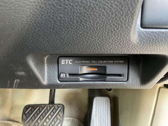 スカイライン 2.5 250GT バックモニター・ドラレコ・電動シート・メ バックカメラ ETC 点検記録簿 ナビTV オートエアコン キーレスエントリー パワーウィンドウ パワーステアリング エアバッグ Wエアバッグ ワンセグTV ABS インテリキ AW(16枚目)