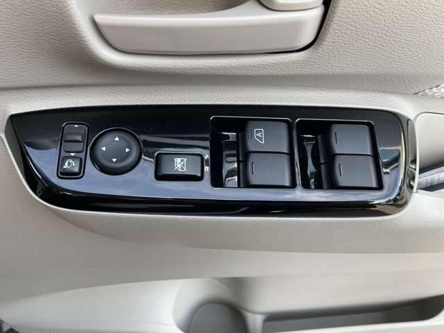 ルークス 660 X ドラレコ・アラウンドビューモニター・メモ アラモニ 前後衝突軽減ブレーキ 禁煙 車線逸脱防止 スマートキー 定期点検記録簿 キーフリー ドライブレコーダー i-stop フルオートエアコン パワーウインドウ LED カーテンエアバッグ ABS(5枚目)