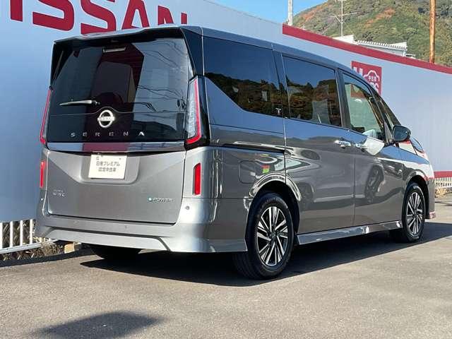 セレナ １．４　ｅ－ＰＯＷＥＲ　ハイウェイスターＶ　自動（被害軽減）ブレーキ　ＬＤＰ　追従クルーズ　ＬＥＤランプ　アルミホイール　ドライブレコーダ　ＥＴＣ　記録簿　スマートキー　１オナ　オートエアコン　サイドカーテンエアバック　ナビＴＶ　メモリーナビ（4枚目）